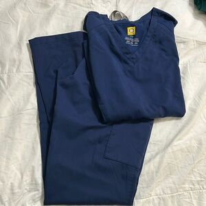 Navy Wonder Wink Pro Scrubs